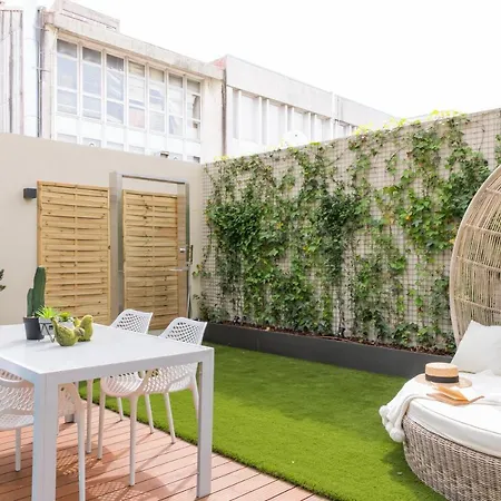 Diamond Luxe & Terrace *