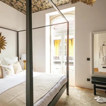 Diamond Luxe & Terrace *