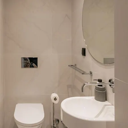 Diamond Luxe & Terrace