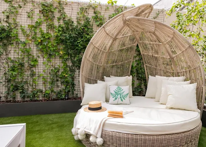 Diamond Luxe & Terrace *