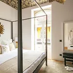 Diamond Luxe & Terrace *