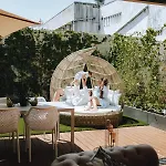 Diamond Luxe & Terrace *