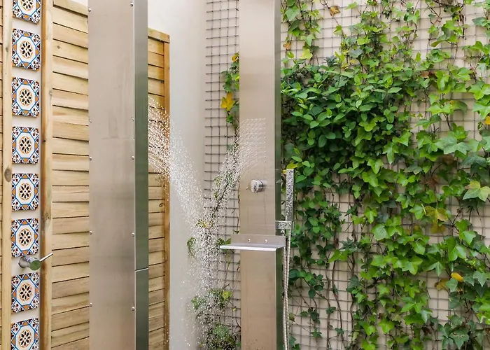 Diamond Luxe & Terrace *